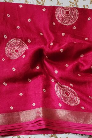 Beautiful and Light Weight Printed Saree With Running Blouse & Zari Border